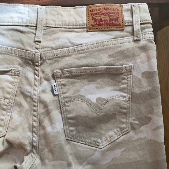Levi’s Camo shaping skinny jeans denim size 28 jeans 83% cotton - Picture 4 of 4